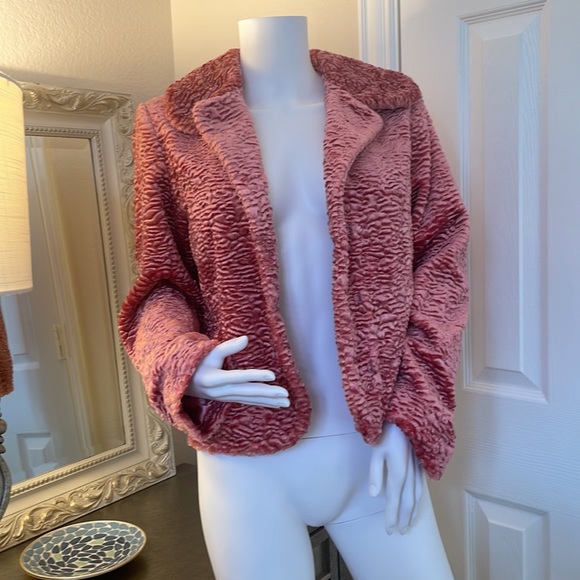HAROLD’s Faux Fur Jacket with Hidden button closure down front. Like new - Picture 2 of 9